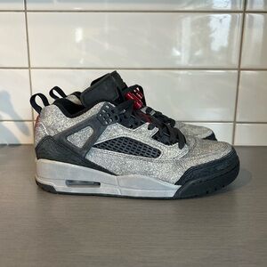 Nike Air Jordan Spizike Low Anthracite Gym Red Sneakers Sise US7